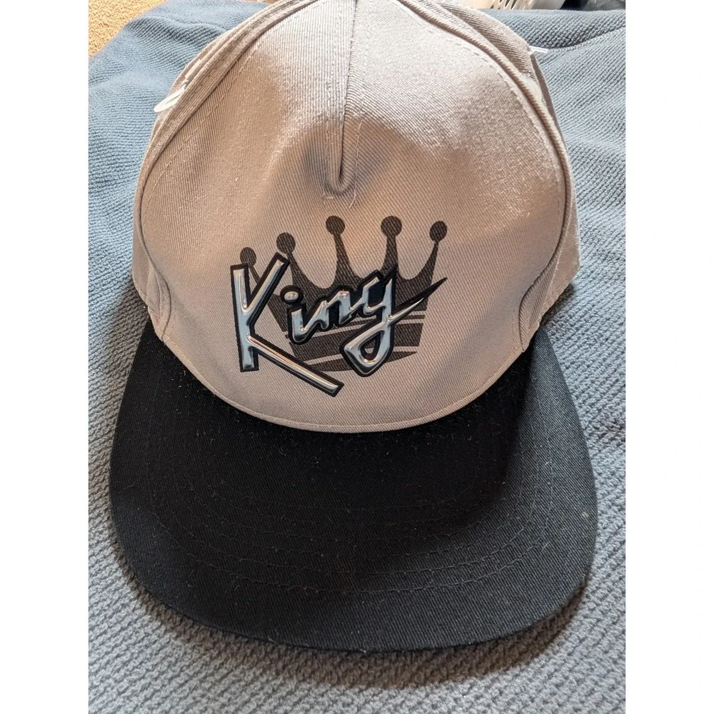 Zion King Crown‎ Snapback Hat Gray Black Adjustable Baseball Cap